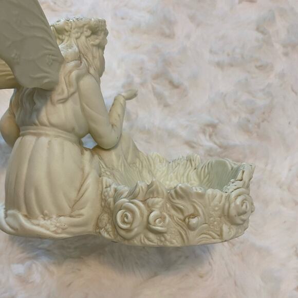 Partylite Ariana Fairy Blowing Kisses Porcelain Tea Light Candle Holder - Picture 8 of 11